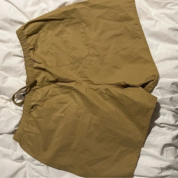 Essentials Casual Shorts - Picture 4 of 6